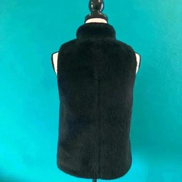 J crew fuzzy black vest in size xs - Picture 3 of 4
